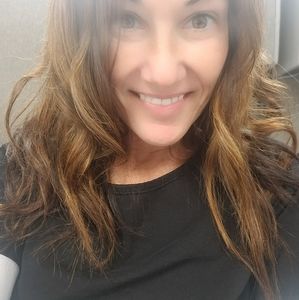 Meet your Posher, Valerie